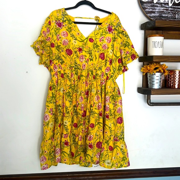 Terra & Sky Dresses & Skirts - Floral yellow Terra & sky 2x dress nwot